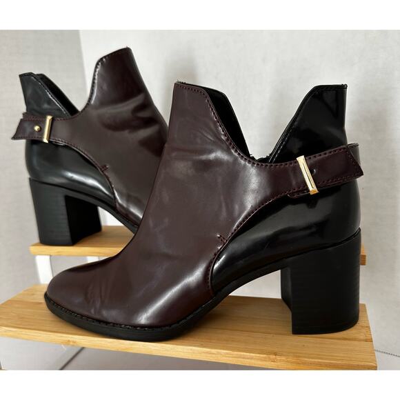 Zara burgundy dark Cherry ankle boots leather size 6 with zipper and gold buckle - Picture 1 of 8